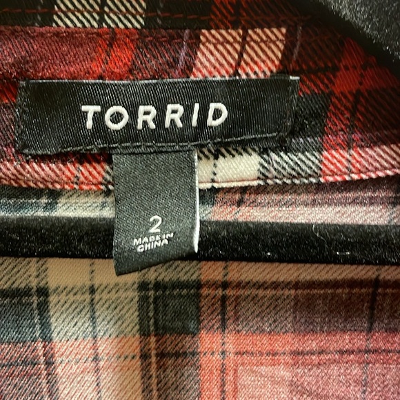 Torrid Shirt - Picture 2 of 5